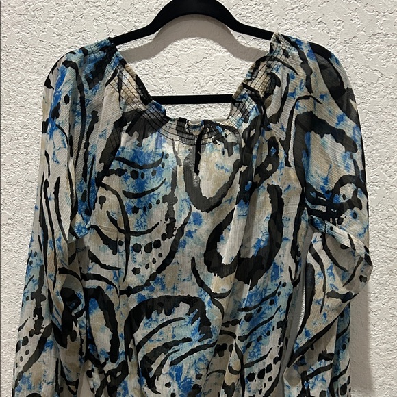 Elegant Blue and Black Women's Blouse - Picture 7 of 7